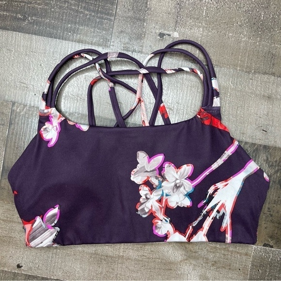 ATHLETA Hyper Focused Purple Floral Sports Bra size Small - Picture 10 of 10